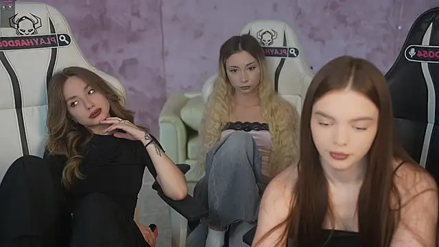 Zlata Sky online show from May 5, 2026, 6:44 pm