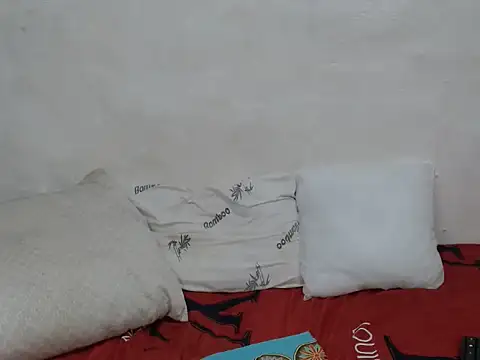 Lollydollx24 online show from February 3, 2026, 6:46 pm