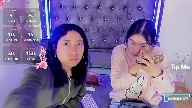 Naughty Elegance online show from February 4, 2026, 12:55 pm