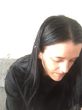 Snapshot of LeonieClaire chatting on March 14, 2026, 12:22 pm LeonieClaire online show from March 14, 2026, 12:22 pm