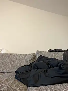 Snapshot of LeonieClaire chatting on March 10, 2026, 3:16 pm LeonieClaire online show from March 10, 2026, 3:16 pm