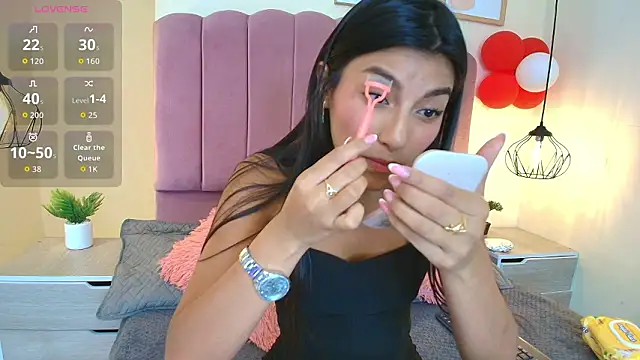 Ateneaaa  online show from March 20, 2026, 7:26 pm