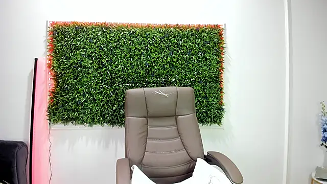 rania wildd online show from February 1, 2026, 6:00 am