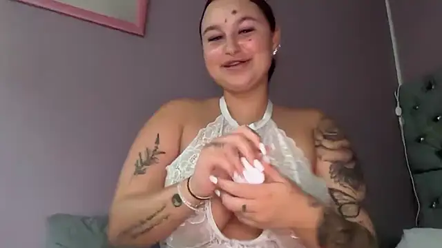 MissSophhh online show from July 16, 2026, 6:05 pm