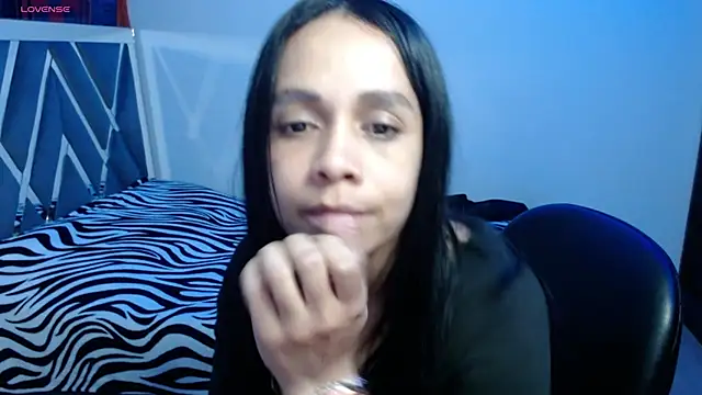 paula lopez   online show from April 25, 2026, 11:13 pm
