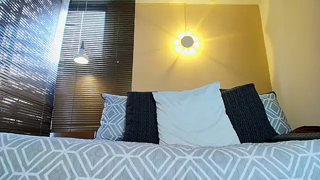 Damon Salvarote S online show from February 28, 2026, 7:46 pm