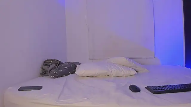  FuckingYoungs  online show from February 13, 2026, 1:05 am