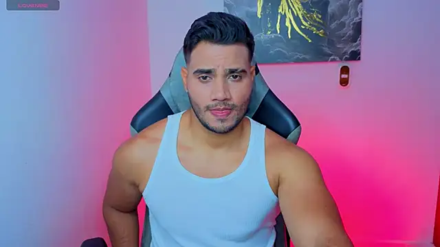 Snapshot of AndresRodriguez1 chatting on May 31, 2026, 10:21 pm AndresRodriguez1 online show from May 31, 2026, 10:21 pm