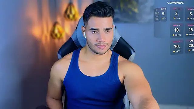 AndresRodriguez1 online show from May 4, 2026, 12:47 am
