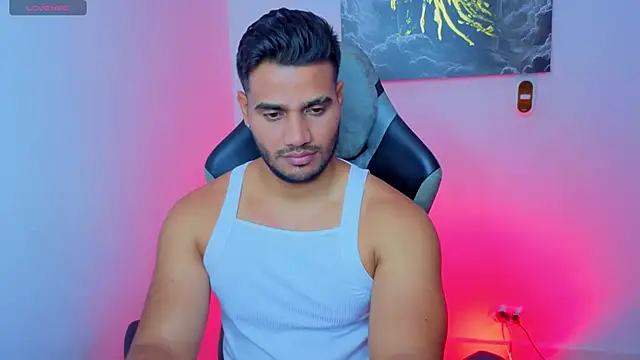 Snapshot of AndresRodriguez1 chatting on June 5, 2026, 10:59 pm AndresRodriguez1 online show from June 5, 2026, 10:59 pm