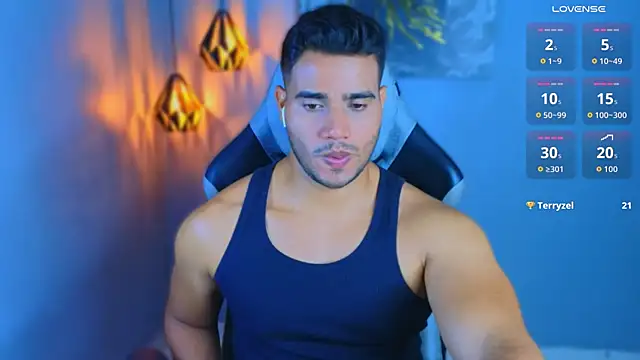 AndresRodriguez1 online show from May 5, 2026, 12:57 am