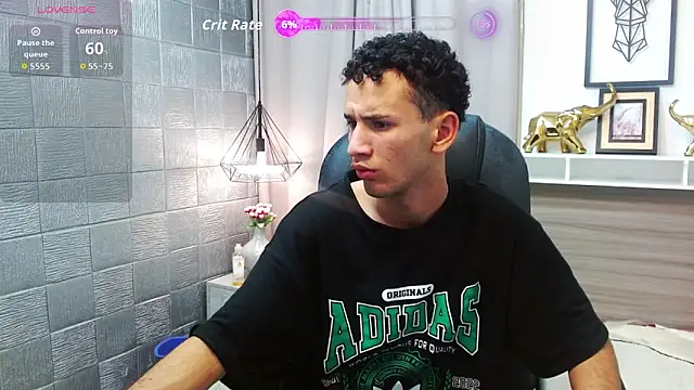 JDWhite18 online show from February 16, 2026, 2:43 am