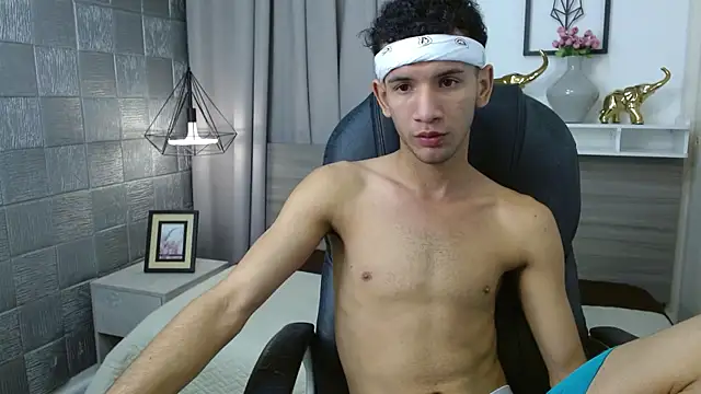 JDWhite18 online show from June 6, 2026, 4:07 am