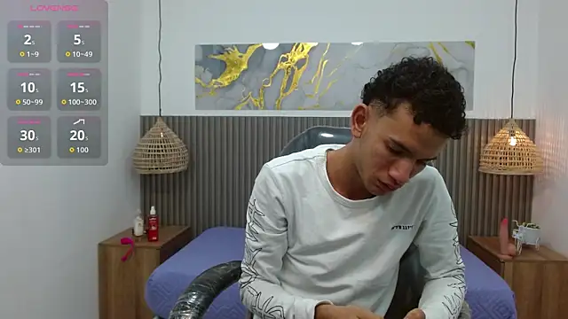 JDWhite18 online show from February 21, 2026, 4:36 am