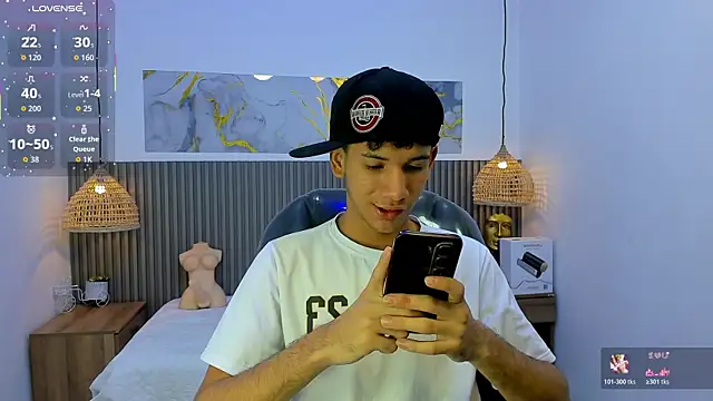 JDWhite18 online show from August 5, 2026, 3:44 am
