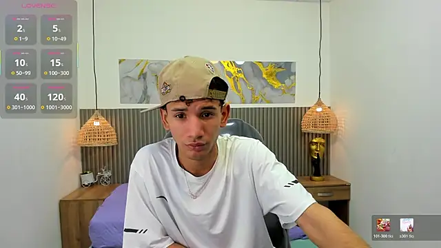 JDWhite18 online show from June 25, 2026, 1:14 am