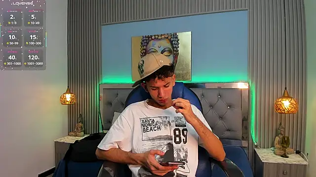 JDWhite18 online show from July 10, 2026, 12:54 am