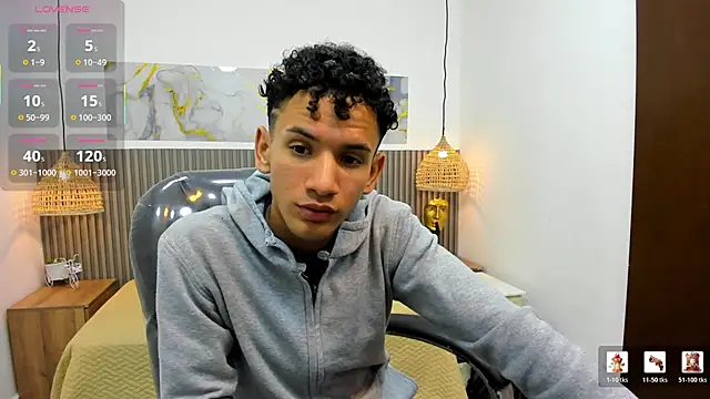 JDWhite18 online show from June 18, 2026, 3:38 am