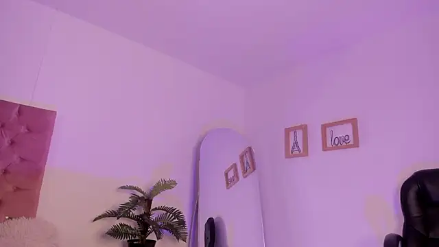 Snapshot of im_oleiderr chatting on March 6, 2026, 4:07 am im oleiderr online show from March 6, 2026, 4:07 am