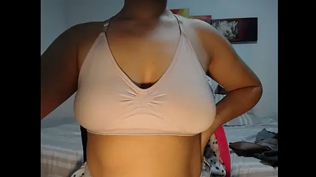 feetqueen36 online show from February 3, 2026, 6:11 am