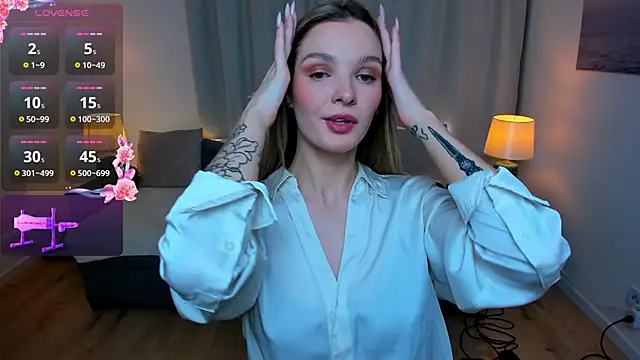 SinLuna  online show from February 23, 2026, 5:02 pm