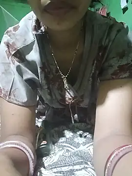 Snapshot of Royal_hotti0011 chatting on May 29, 2026, 3:51 pm Royal hotti0011 online show from May 29, 2026, 3:51 pm