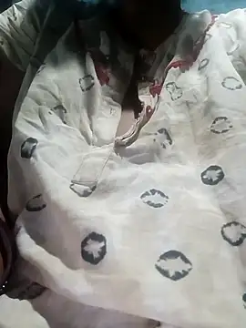 Royal hotti0011 online show from April 19, 2026, 9:17 pm