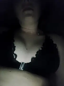 NightLoversCouple online show from February 4, 2026, 8:48 pm