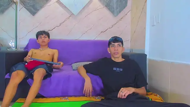 Snapshot of biig_boy chatting on February 18, 2026, 7:21 pm biig boy online show from February 18, 2026, 7:21 pm