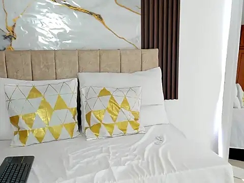 Atenis thompson online show from February 9, 2026, 5:33 pm