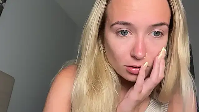 Snapshot of kelseyblu chatting on June 14, 2026, 11:17 pm kelseyblu online show from June 14, 2026, 11:17 pm
