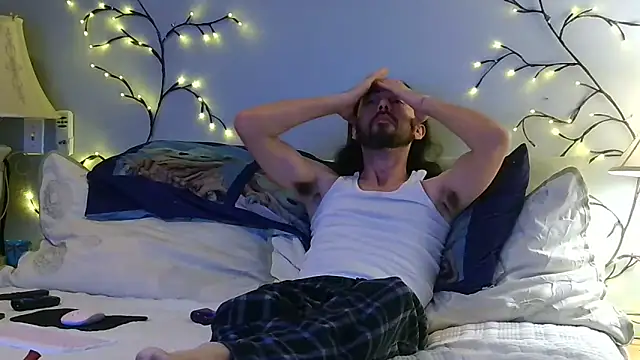 MrandMrsWhaler online show from February 5, 2026, 1:29 pm