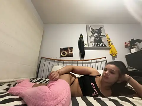 RavenNoirr online show from February 6, 2026, 5:20 pm