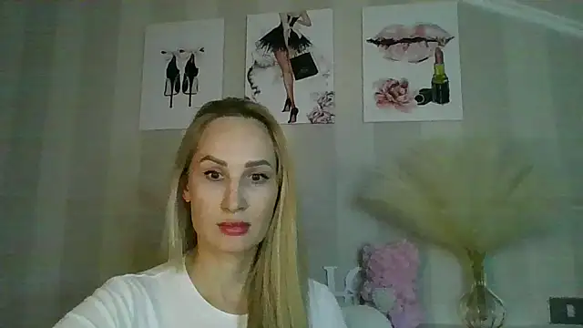 Kikki777 online show from February 1, 2026, 10:19 pm