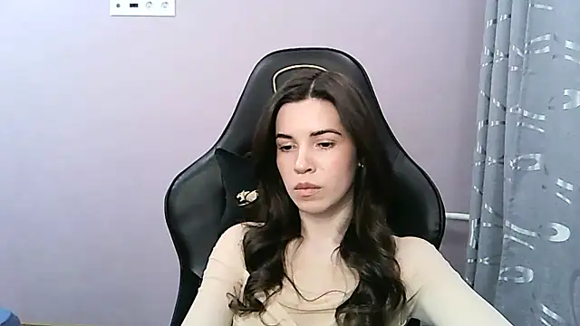 sweetie bunny2008 online show from February 12, 2026, 7:02 pm