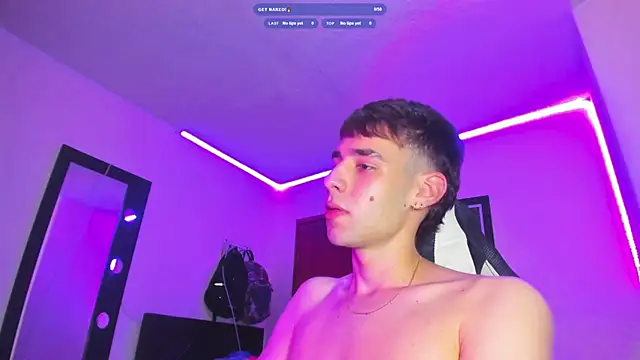 PapiNoha69 online show from March 21, 2026, 11:08 pm