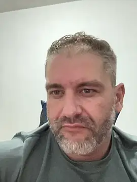 wmafra1 online show from February 5, 2026, 9:32 pm