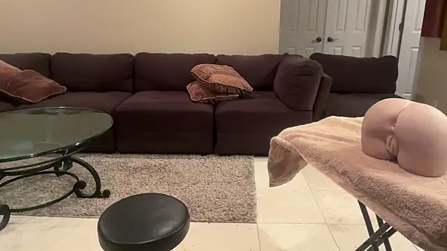 Snapshot of Grammer100 chatting on March 29, 2026, 9:44 am Grammer100 online show from March 29, 2026, 9:44 am