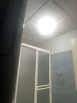 lilasun17 online show from March 31, 2026, 5:04 pm