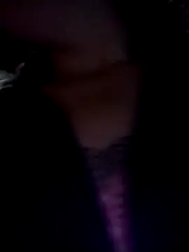 Ambrcrazzy6 online show from April 28, 2026, 3:00 am