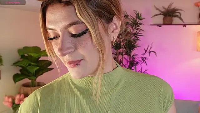 Snapshot of Kore__1 chatting on March 6, 2026, 7:53 pm Kore 1 online show from March 6, 2026, 7:53 pm