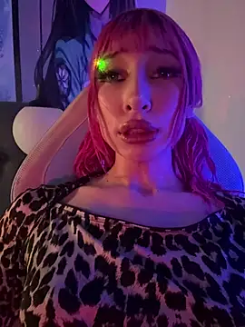 Maaddy LS online show from March 12, 2026, 7:29 pm