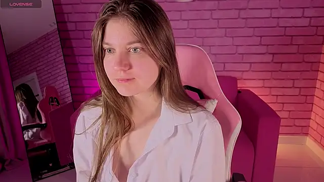 AriaMidnight online show from February 3, 2026, 1:27 am