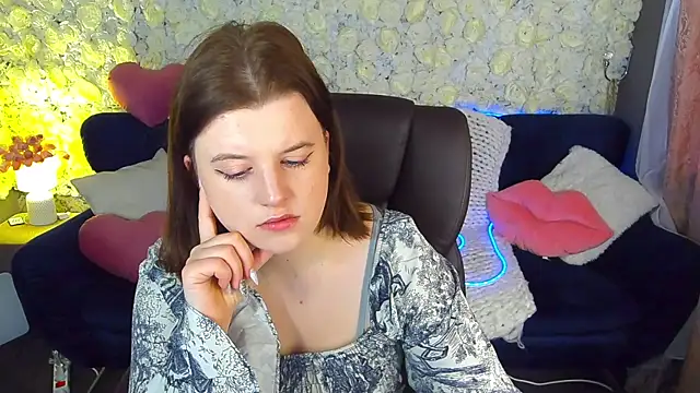 KristiFoxy online show from April 27, 2026, 5:27 am