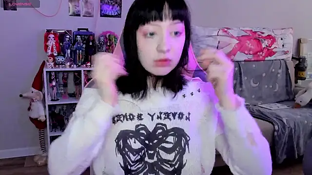 MollysLand online show from February 6, 2026, 7:37 am