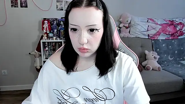 Snapshot of MollysLand chatting on March 30, 2026, 7:54 am MollysLand online show from March 30, 2026, 7:54 am