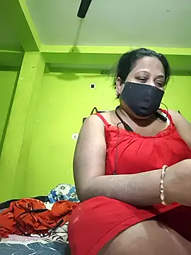 06Rozi online show from February 18, 2026, 6:37 pm