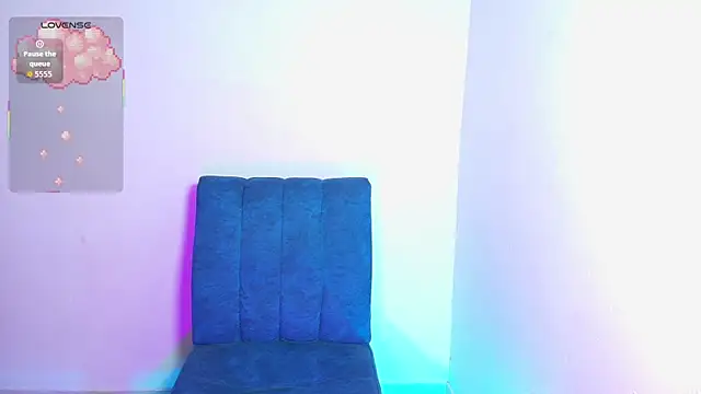Lya dubois  online show from June 6, 2026, 11:21 pm