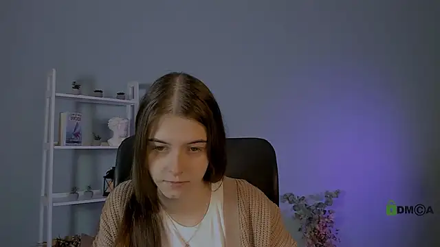 molly hollow online show from February 8, 2026, 12:25 pm