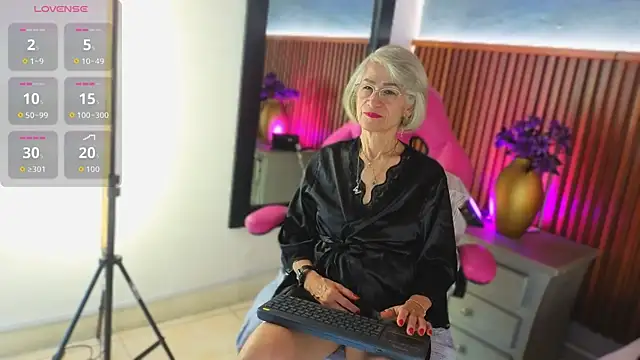 Snapshot of miss_monserrate01 chatting on May 12, 2026, 1:50 pm miss monserrate01 online show from May 12, 2026, 1:50 pm